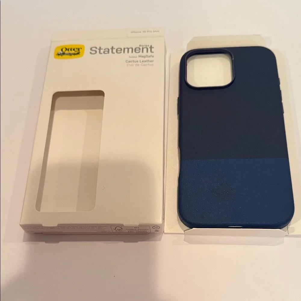 OtterBox Statement Series Navy Leather Case/iPhone 16 Pro Max